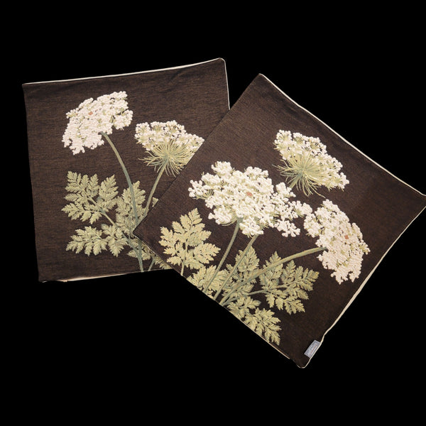 French Pillow Lace Flower II in Noir