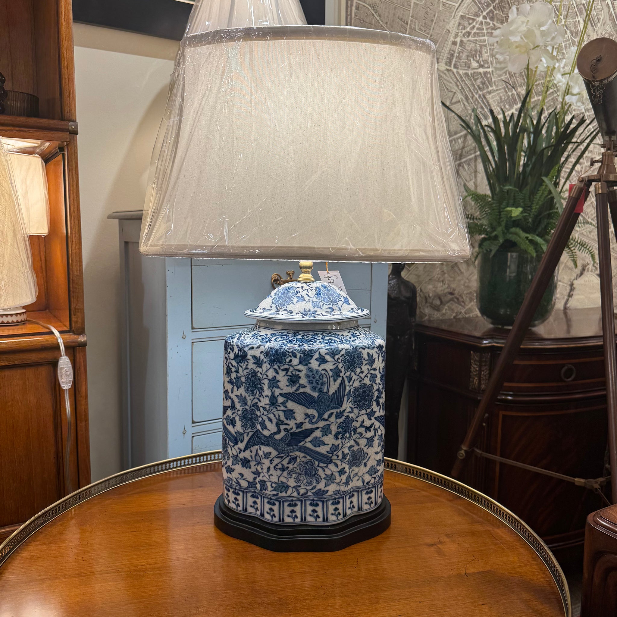 Porcelain Blue Jar Table Lamp