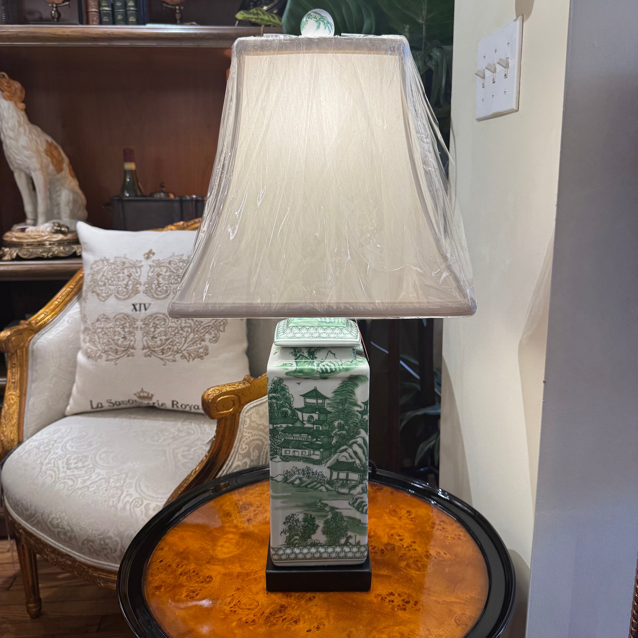 Porcelain Green & White Table Lamp