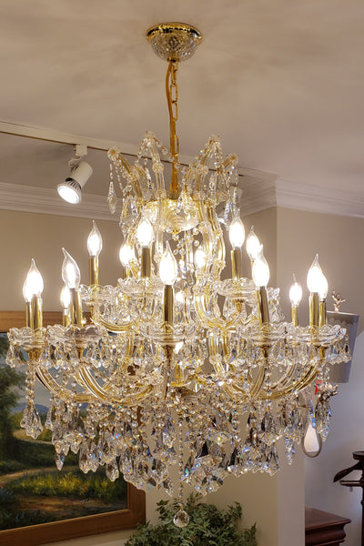 Sovereign Eighteen Light Chandelier