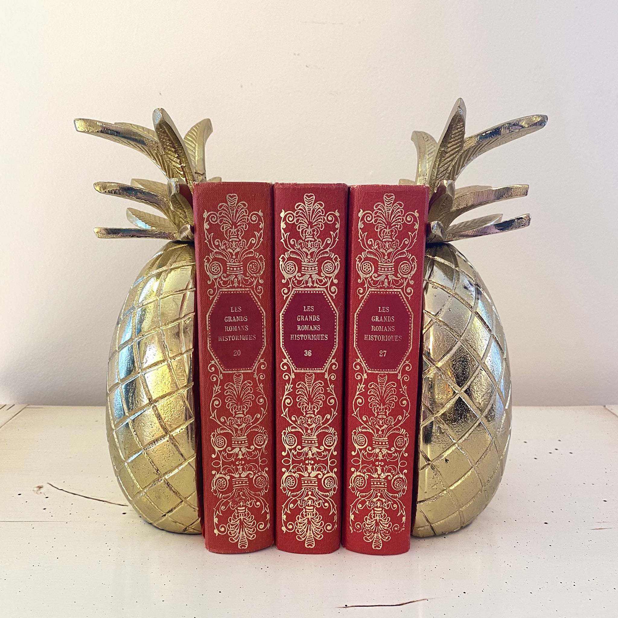 *Pineapple Bookends