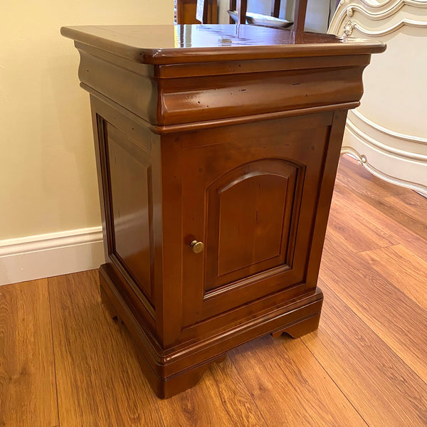 Louis Philippe Side Table One Door, One Drawer Cherry*