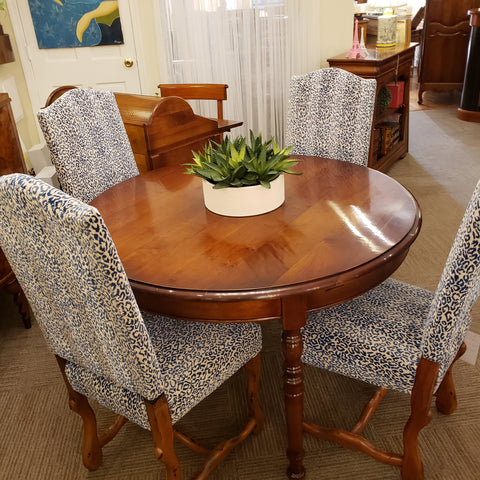 Louis Philippe Round Dining Table with One Attached Leaf
